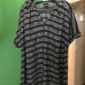 Gorgeous blouse for work or date night!